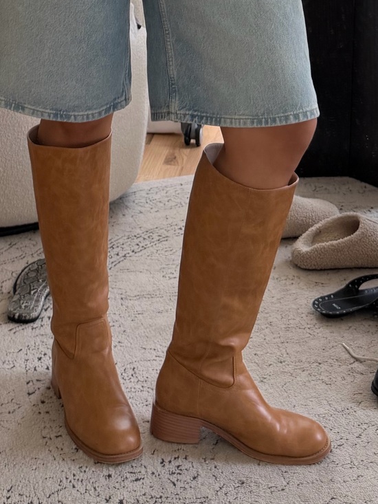 Frye Shoes - Frye like boots